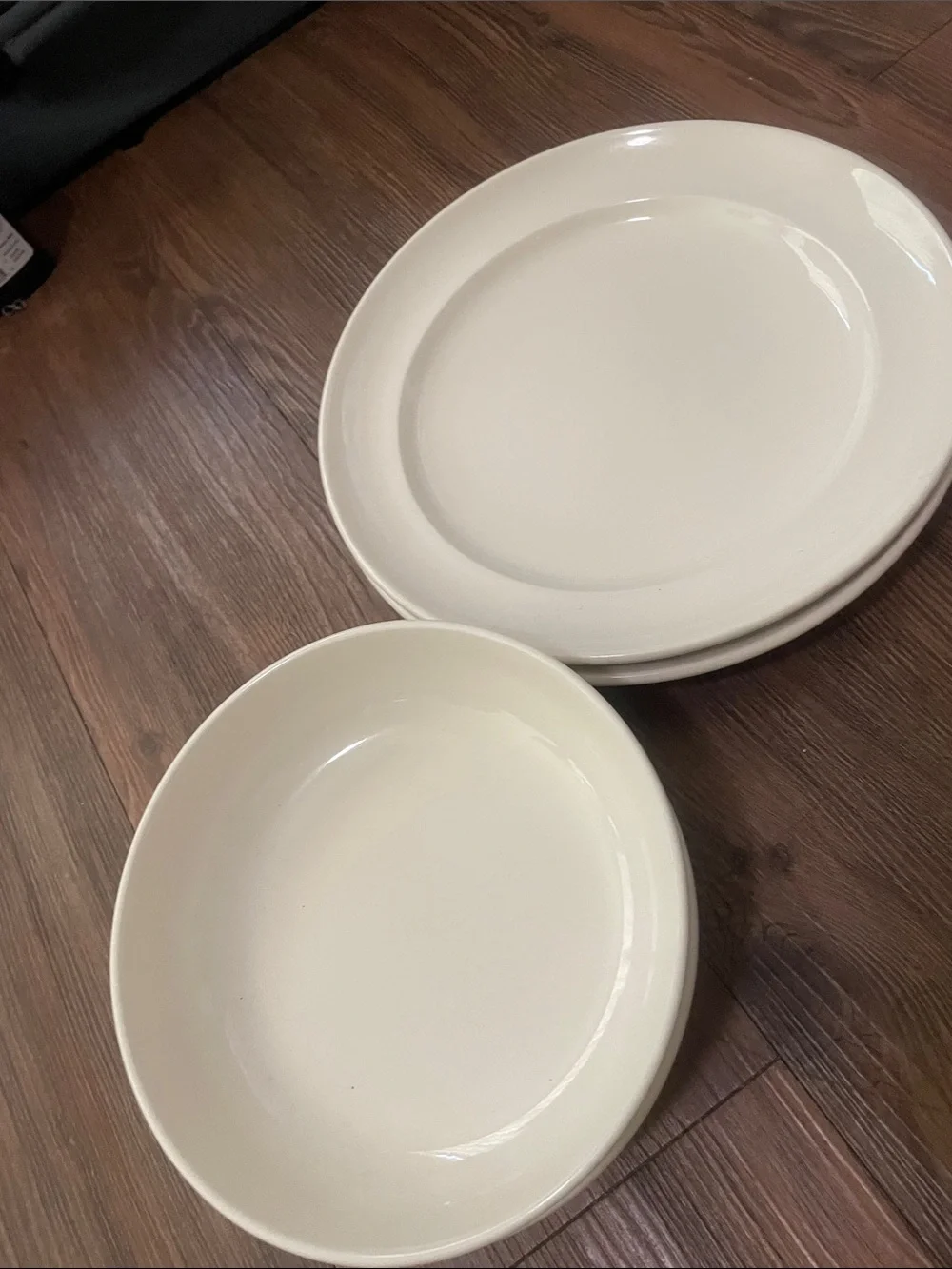 POTTERY BARN Sophia 4 pc ceramic set,2 bowls&2dinner plates!EXCELLENT
